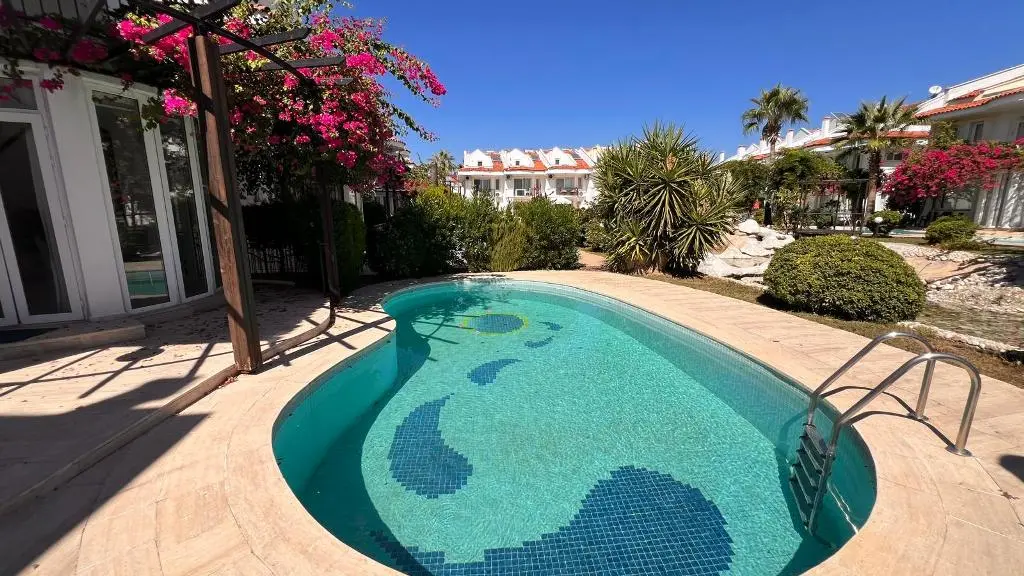 House in Calis